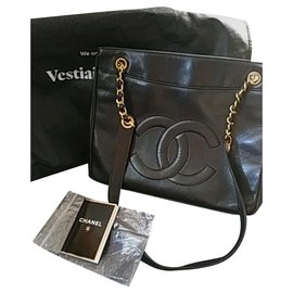 Borsa Chanel in pelle nera