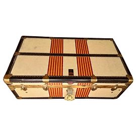 Autre Marque Oshkosh Steamer Trunk