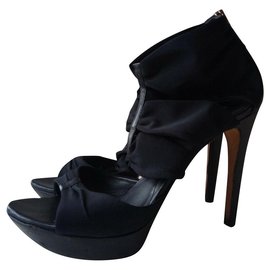 Stivaletti open toe con intagli - Fendi