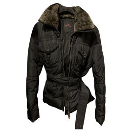 Chaqueta Peuterey Negra con Cuello de Visón