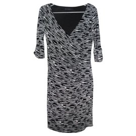 Vestido Coast Estampado Cebra Blanco y Negro con Volantes