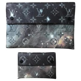Galaxy sleeve duo Louis Vuitton
