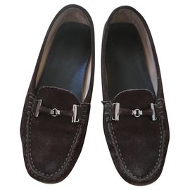 Mocassini Tod's in scamosciato marrone scuro