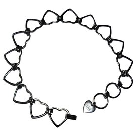 Ceinture Yves Saint Laurent en métal noir avec cœurs 85 cm