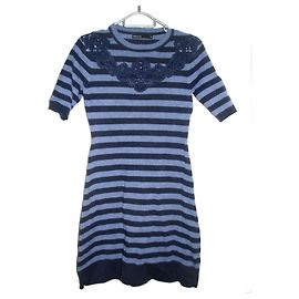 Karen Millen Abito a righe con inserti in pizzo