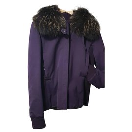 Chaqueta Prada Morada con Detalles de Cuero