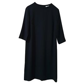 Autre Marque Vestido negro Mads Norgaard