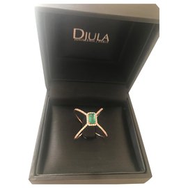 Anello Djula incrociato smeraldo in oro e diamanti
