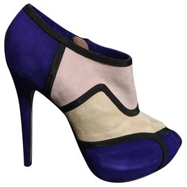 John Richmond Pumps aus Wildleder Multicolour