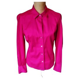 Calvin Klein Fuchsia Bluse mit glänzenden Kunstdiamantknöpfen
