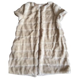 Chaleco de piel sintética Zara beige