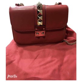 Sac à main Valentino Garavani Glam Rock rouge en agneau