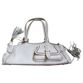 Lancel 1er flirt baguette in pelle beige.