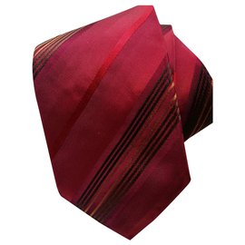 Autre Marque Cravatta Boss in seta rossa a righe
