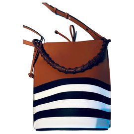 Bolso de mano Loewe Gate de piel marrón