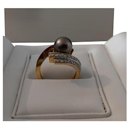 Ring aus Gelb- und Weißgold mit Tahiti-Perle und Diamanten - Autre Marque