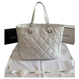 Borsa a mano Chanel in pelle bianca