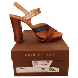 Sandali con tacco alto Chie Mihara Corso in pelle blu marrone