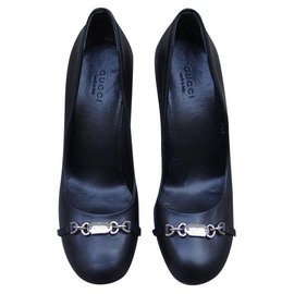 Décolleté Gucci in pelle nera 36.5