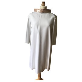 Abito Courreges Bianco in Viscosa con Colletto in Vernice Rosa