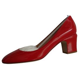 Décolleté Valentino Garavani in pelle verniciata rossa