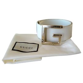 Cintura larga Gucci in pelle bianca con fibbia argentata 65 cm
