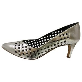 Rebecca Minkoff bombas recortadas plateadas