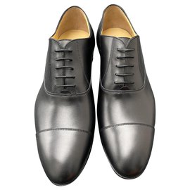 Derby Chanel in pelle di agnello nera