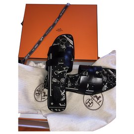 Sandali Hermès Oran in pelle nera misura 41