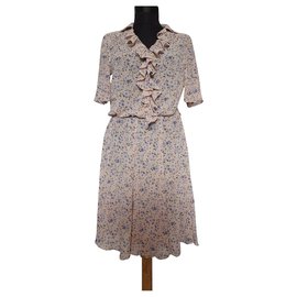 Autre Marque Vestido Line of Oslo de flores en viscosa rosa