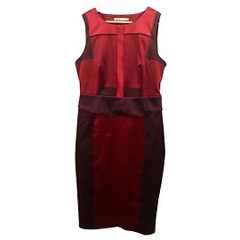 Karen Millen Stretch-Satinkleid rot und burgunderrot