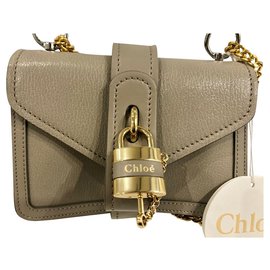Chloé Bolso bandolera pequeño con cadena de Chloe Aby