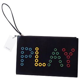 Nuovo con tag. Borsa da polso Mango Play in ecopelle. 30 X 19 centimetro.