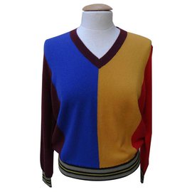 Marni V-Ausschnitt Oversize Pullover aus Kaschmir und Wolle