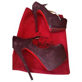 Christian Louboutin Daffodile Pumps Dunkelrot Hirschleder
