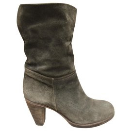 Fiorentini+Baker Stivaletti Fiorentini + Baker p 38