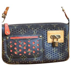 Pochette Louis Vuitton Marrone in Tela