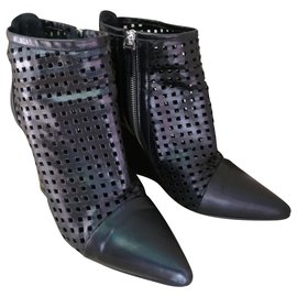 Stivaletti Sandro in pelle nera con tacco 10cm