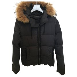 Piumino MKT studio blu navy con cappuccio in pelliccia di volpe