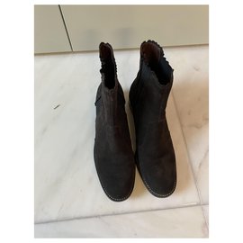 Botines See by Chloé de ante color chocolate