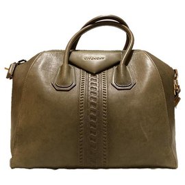 Givenchy Antigona Tasche Mittelgrün Leder