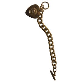 Pulsera Chanel de malla dorada