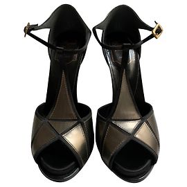Roger Vivier Sandales hautes en cuir métallisé