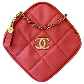 Chanel Borsa a mano con taglio a diamante in pelle di agnello rosa di sfilata