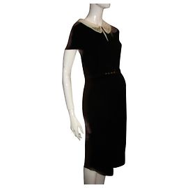 Escada kleines schwarzes Kleid mit Metallverzierung