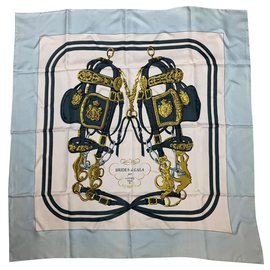 Hermès Seidentuch Brides de gala hellblau 90 cm