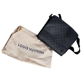 Borsa a tracolla Louis Vuitton District MM in pelle nera