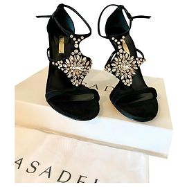 Sandali Casadei in pelle di cervo nera con cinturino alla caviglia