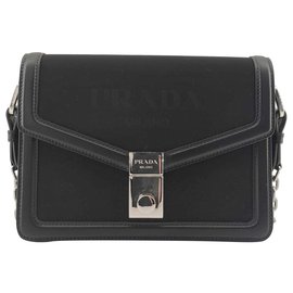 Prada, Nylon Umhängetasche