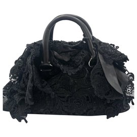 Prada Bowler Tasche aus Leder und Spitze Schwarz